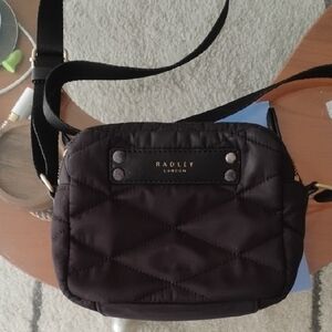 RADLEY LONDON Quilted Black Crossbody Bag